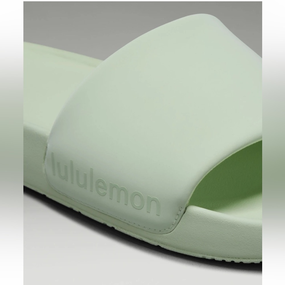 Lululemon Women Restfeel Slide - Picture 6 of 10